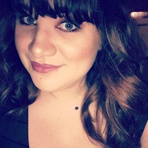 Meet your Posher, Arielle